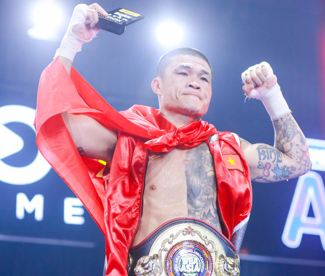 'Nam vương boxing' Trương Đình Hoàng hạ võ sĩ Hàn Quốc giữ đai WBA châu Á - Ảnh 2.