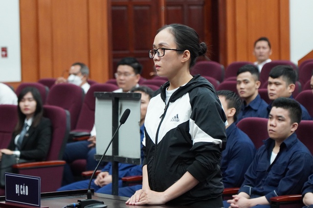 Hoãn xét xử vụ vợ chồng Chủ tịch địa ốc Alibaba Nguyễn Thái Luyện kêu oan - Ảnh 2.