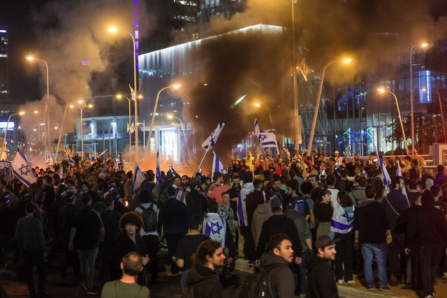 Thủ tướng Israel 'xuống nước' giữa khủng hoảng biểu tình, đình công - Ảnh 1.