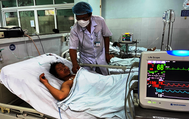 10 người ngộ độc ở Quảng Nam: Phát hiện chất sinh độc tố thần kinh - Ảnh 1.