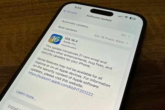 Apple phát hành iOS 16.4 với nhiều tính năng mới - Ảnh 1.