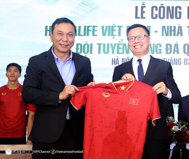 Các đội tuyển bóng đá Việt Nam có đối tác mới - Ảnh 1.
