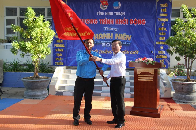 Ninh Thuận khởi động Tháng Thanh niên gắn với "Tháng ba biên giới" năm 2023 - Ảnh 1.