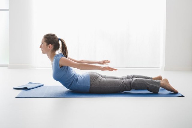 10 động tác yoga đơn giản giúp giảm đau cổ vai gáy hữu hiệu  - Ảnh 7.