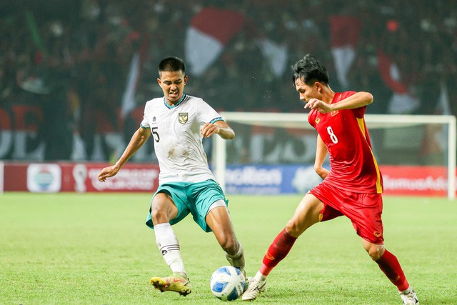 Bóng tối bao phủ bóng đá Indonesia - Ảnh 1.