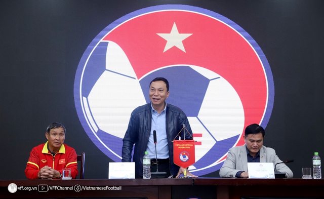 Chủ tịch VFF Trần Quốc Tuấn: 'FIFA rất quan tâm, ủng hộ đội tuyển nữ Việt Nam' - Ảnh 2.