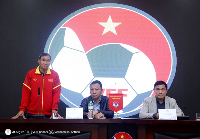Chủ tịch VFF Trần Quốc Tuấn: 'FIFA rất quan tâm, ủng hộ đội tuyển nữ Việt Nam' - Ảnh 1.