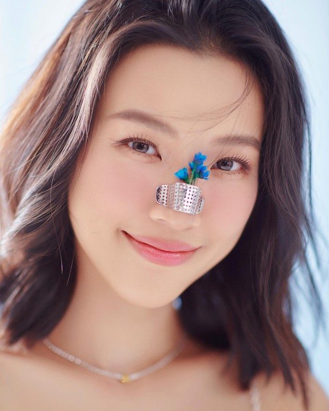 Á hậu Hoàng Oanh: Tôi đang không có nhu cầu yêu đương - Ảnh 6. Á hậu Hoàng Oanh: Tôi đang không có nhu cầu yêu đương - Ảnh 6.