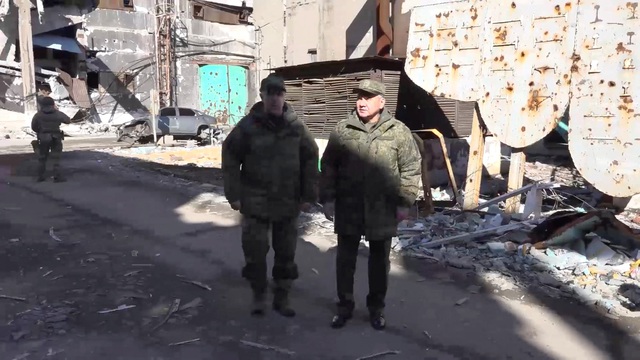 Lãnh đạo quân sự Nga, Ukraine đều đến Donetsk  - Ảnh 1.