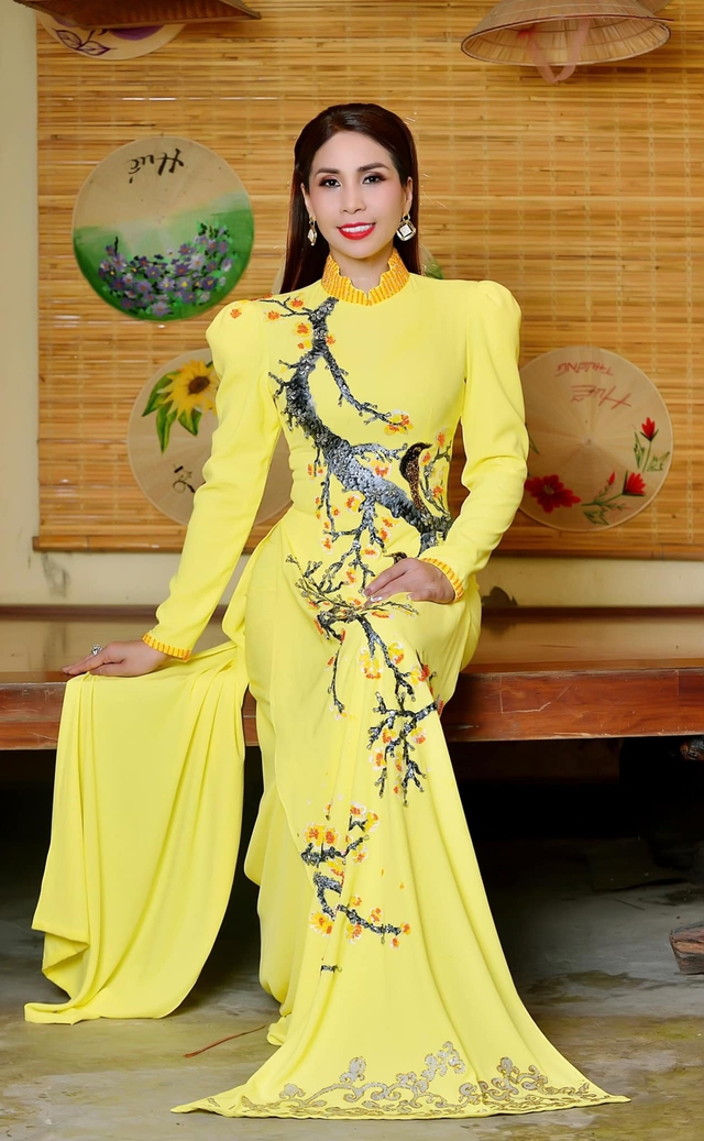 Thông điệp văn hóa lan tỏa từ chiếc áo dài truyền thống Việt Nam - Ảnh 4.