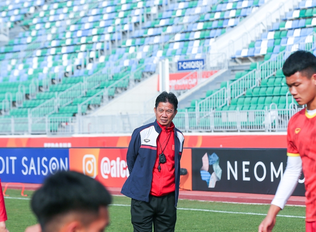 Kết quả U.20 Việt Nam 0-0 U.20 Qatar: Tìm đường vào tứ kết - Ảnh 2.