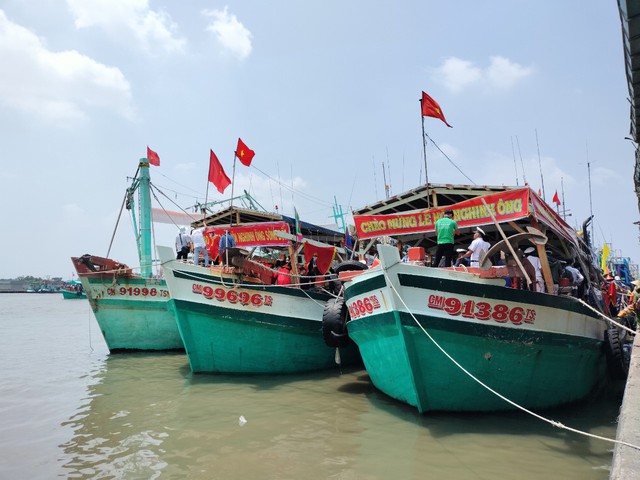 Cà Mau: tưng bừng Lễ hội Nghinh ông - Ảnh 3.