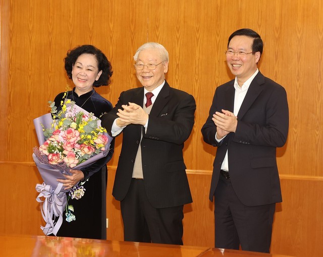 TổngBí thư trao quyết định phân công bà Trương Thị Mai làm Thường trực Ban Bí thư - Ảnh 2.