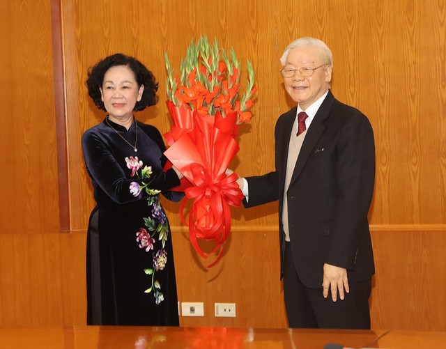 TổngBí thư trao quyết định phân công bà Trương Thị Mai làm Thường trực Ban Bí thư - Ảnh 3.