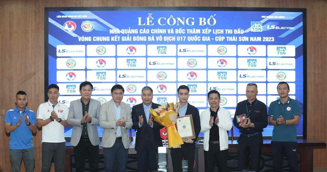 Hà Nội FC chạm trán HAGL tại giải U.17 quốc gia 2023 - Ảnh 1.