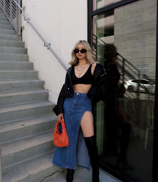 Từ Elsa Hosk, Chiara Ferragni đến thành viên Hoàng gia đều mê mệt những chiếc váy midi - Ảnh 9. Từ Elsa Hosk, Chiara Ferragni đến thành viên Hoàng gia đều mê mệt những chiếc váy midi - Ảnh 9.