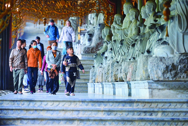 Đặc sắc ngôi chùa nhiều kỷ lục nhất Việt Nam - Ảnh 5.