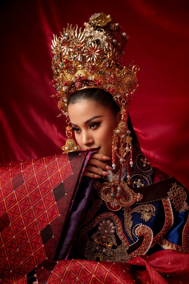 Nguyên phi Ỷ Lan và Thượng Dương Hoàng hậu dưới góc nhìn thời trang phỏng dựng - Ảnh 9.