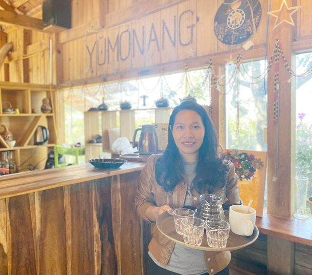 Giấc mơ cà phê đặc sản Việt: Tiệm cà phê trên đồi M’Nang - Ảnh 2.