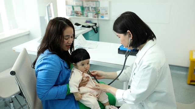 Với dịch vụ tiêm chủng trọn gói tại FV, các phụ huynh sẽ an tâm con được tiêm đủ vaccine cần thiết 2 năm đầu