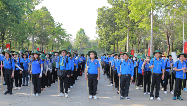 Hơn 200 trại sinh tham gia Hội trại “chung dòng sông Bé” - Ảnh 4.