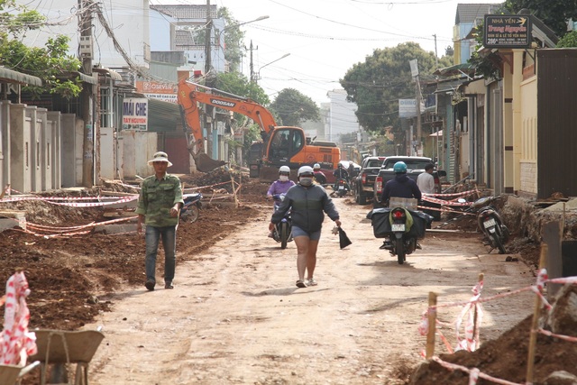 Bồi thường chưa tới 2.000 đồng ở Đắk Lắk: Do đất không nằm trong sổ đỏ? - Ảnh 1.