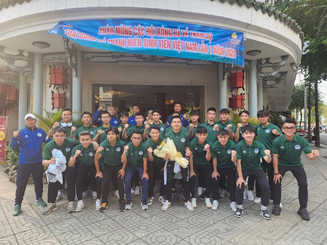 Khách sạn Đồng Khánh đón chào đội ĐH Kỉnh tế Quốc dân