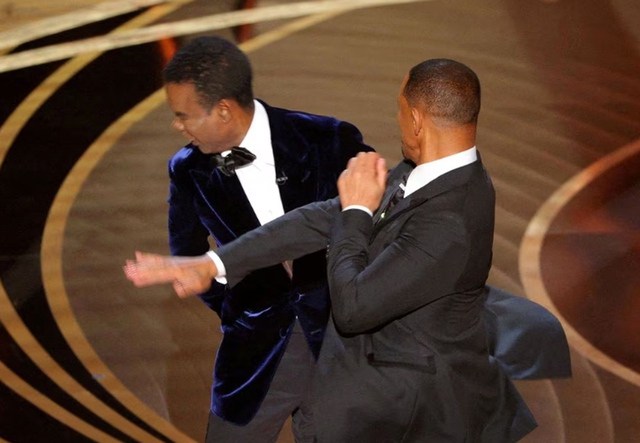 Ban tổ chức Oscar chuẩn bị gì cho lễ trao giải sau cú tát của Will Smith? - Ảnh 1.