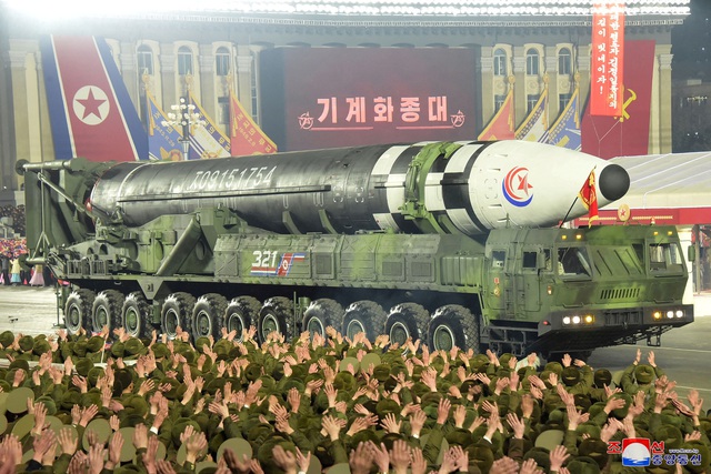 Triều Tiên bắn tên lửa đạn đạo trước thềm tập trận Mỹ - Hàn - Ảnh 1.