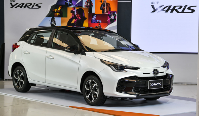 Toyota Yaris 2023 có phần đầu xe tương tự mẫu Toyota Vios mới