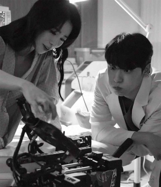 Loạt phim gây sốt của cặp đôi 'The Glory' Lim Ji Yeon và Lee Do Hyun - Ảnh 3.