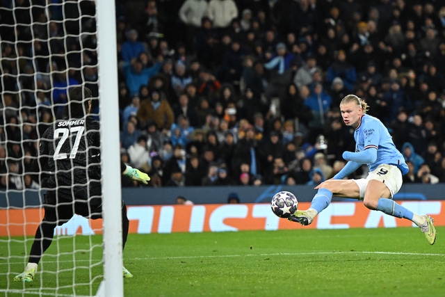 Tứ kết Champions League: Haaland chạm mốc 45 bàn, Man City hủy diệt Bayern Munich - Ảnh 1.