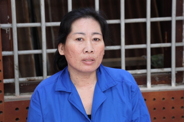 Tây Ninh: Bắt 'nữ quái' cướp tài sản của cụ bà bán vé số dạo - Ảnh 1.