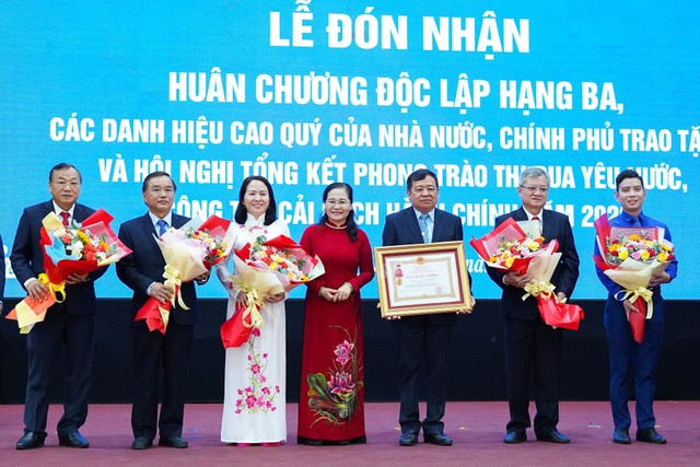 Huyện Củ Chi đón nhận Huân chương Độc lập hạng ba của Chủ tịch nước - Ảnh 3.