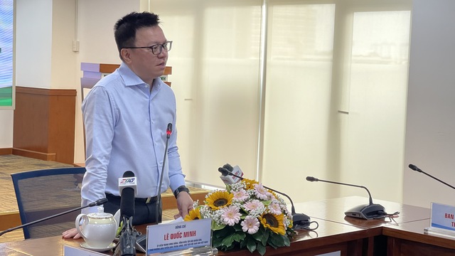 Ông Lê Quốc Minh: Sẽ đề xuất siết chặt quản lý trên mạng xã hội - Ảnh 1.