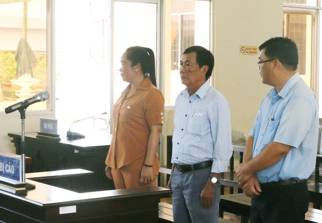 Nguyên Phó giám đốc Sở Xây dựng Bạc Liêu Nguyễn Văn Thăm lãnh án 2 năm tù - Ảnh 1.