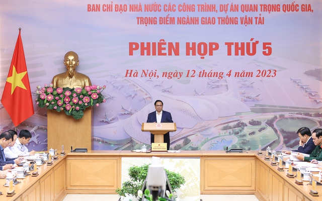 Thủ tướng 'chốt' khởi công 3 cao tốc phía nam, 2 vành đai Hà Nội, TP.HCM - Ảnh 1.