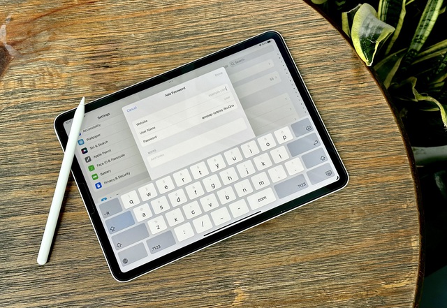 Apple &quot;giấu&quot; trình quản lý mật khẩu trong hệ điều hành iOS, iPadOS và macOS