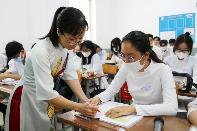 Xét tốt nghiệp THPT: 4.0 IELTS thành 10 điểm có dễ dãi ? - Ảnh 1.