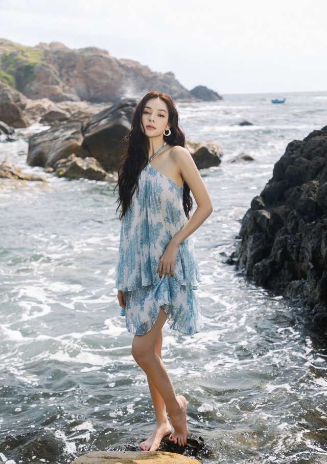 Váy maxi đi biển lấy cảm hứng từ đại dương bao la - Ảnh 5.