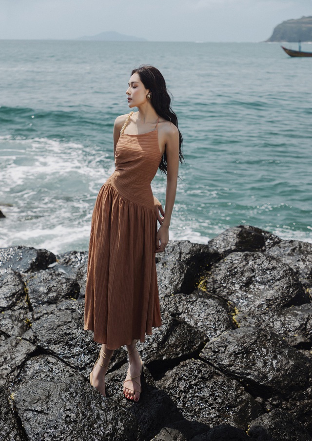 Váy maxi đi biển lấy cảm hứng từ đại dương bao la - Ảnh 8.