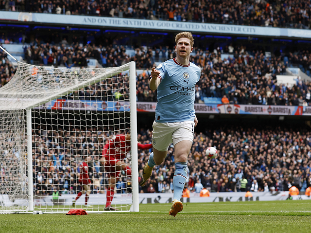 De Bruyne: Tiền vệ giữa hay nhất lịch sử Premier League? - Ảnh 1.