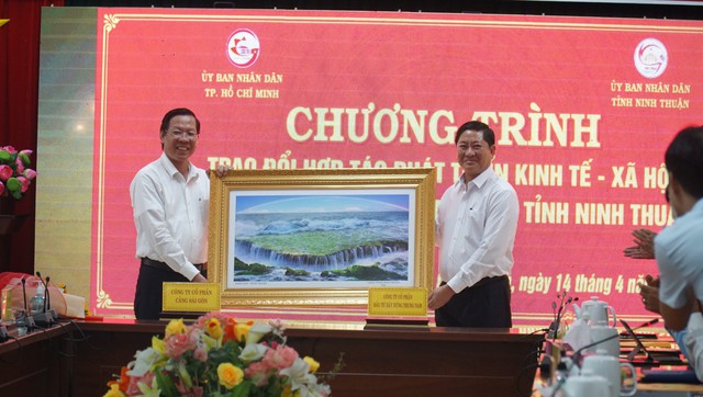 TP.HCM và Ninh Thuận hợp tác phát triển kinh tế-xã hội - Ảnh 2.
