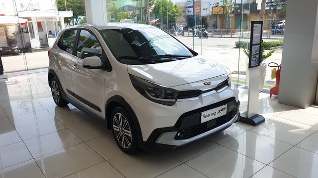 &Ocirc; t&ocirc; m&aacute;y xăng gi&aacute; rẻ nhất Việt Nam b&aacute;n chậm, Wigo b&aacute;m đuổi Grand i10- Ảnh 2.