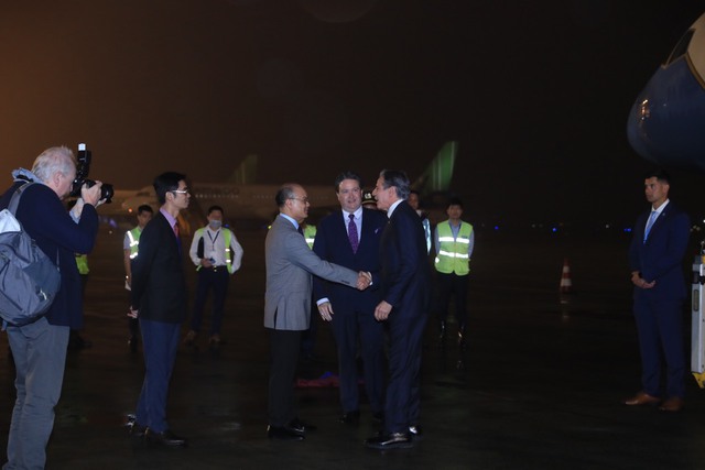 Ngoại trưởng Mỹ Antony Blinken đến Hà Nội, bắt đầu chuyến thăm Việt Nam - Ảnh 3.