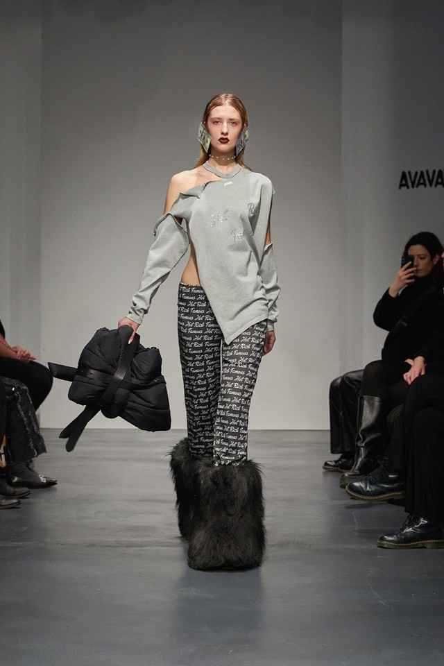 Avavav Thu Đông 2023 theo đuổi thời trang bền vững với những thiết kế độc đáo - Ảnh 5.