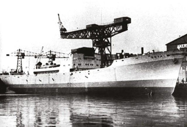 Lật lại hồ sơ vụ đắm tàu Wilhelm Gustloff: Sự lãng quên kỳ lạ - Ảnh 2.
