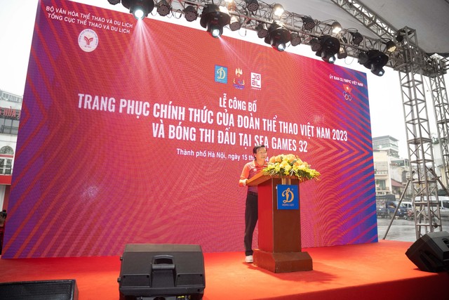 Trưởng đoàn thể thao Việt Nam Đặng Hà Việt nói gì về trái bóng được SEA Games 32 chọn? - Ảnh 5.