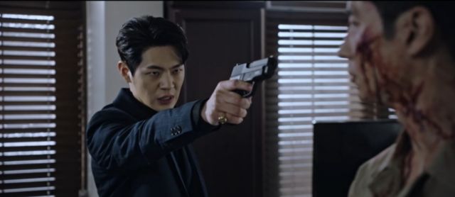 Tập 15 ‘Taxi Driver 2’: Lee Je Hoon bị hội đồng tập thể trong tù - Ảnh 4.