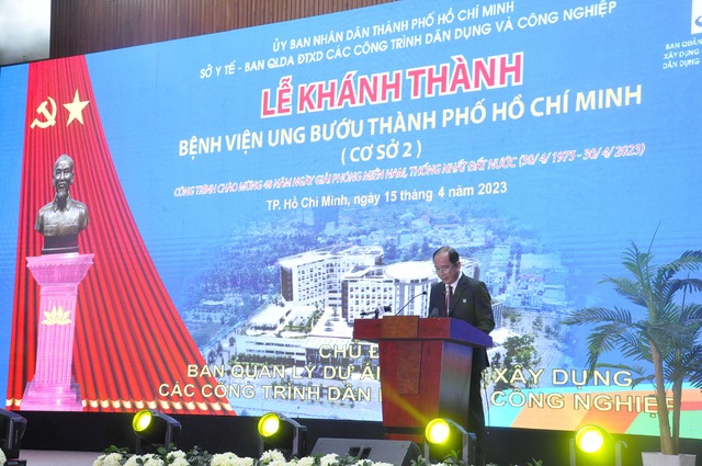 Thủ tướng Phạm Minh Chính cắt băng khánh thành Bệnh viện Ung Bướu TP.HCM cơ sở 2 - Ảnh 3.
